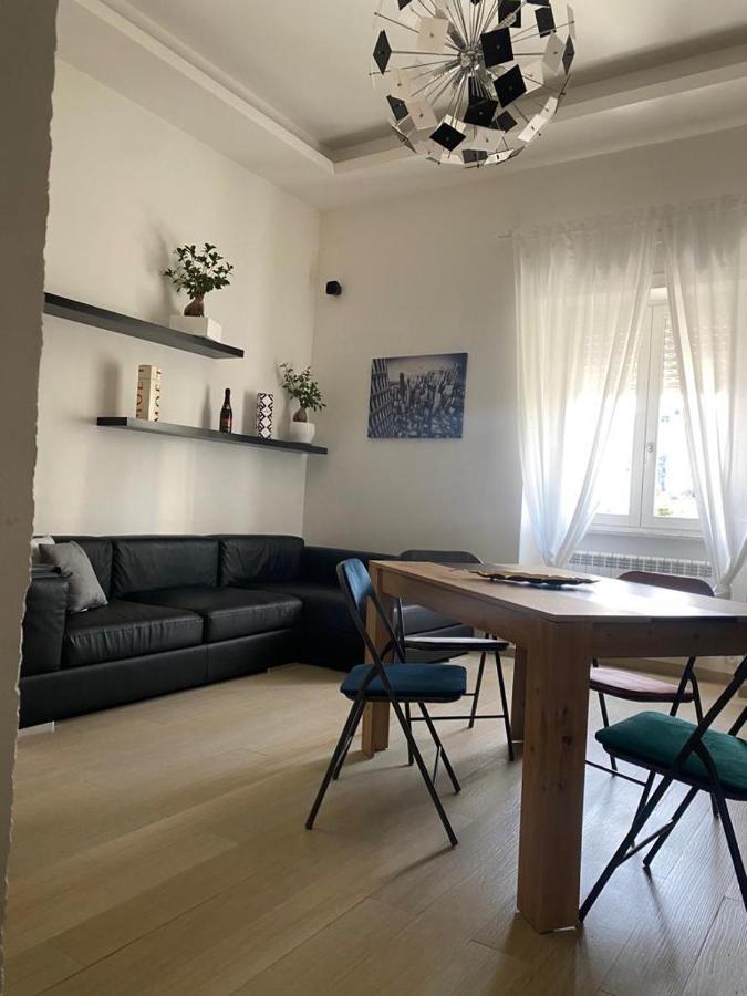 Casa Vacanza Pucchiell Apartment Naples Exterior photo
